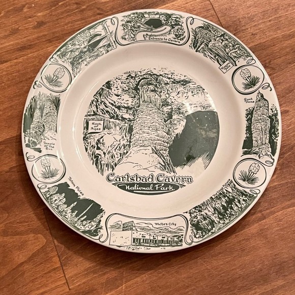 VTG Carlsbad Cavern New Mexico National Park Green White Collector Plate - Picture 1 of 12